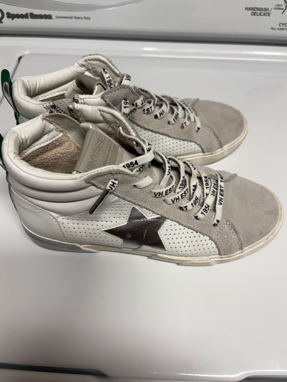 Vintage Havana White High-Top Sneakers with Green Accents size 7